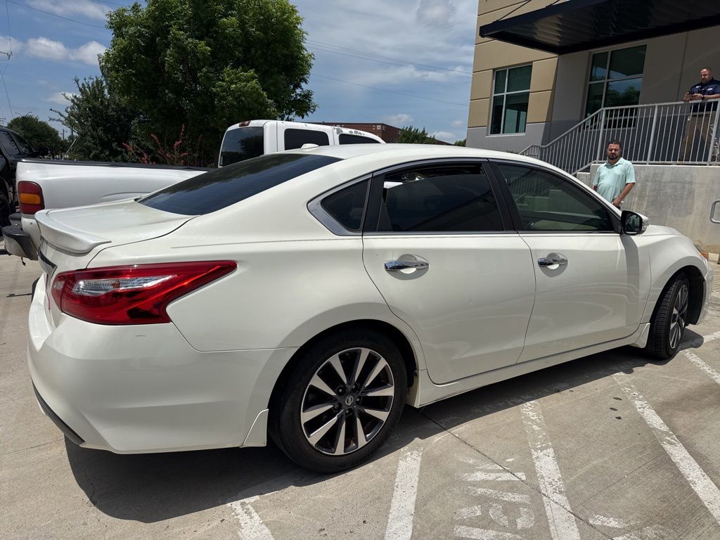 car-gallery-4