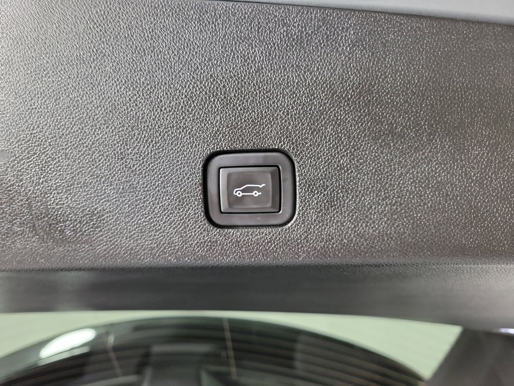 2024 Cadillac XT6 Premium Luxury - 8