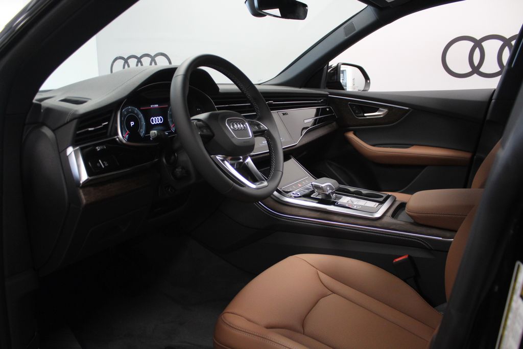 Thumbnail: 2027 Audi Q8 - 11