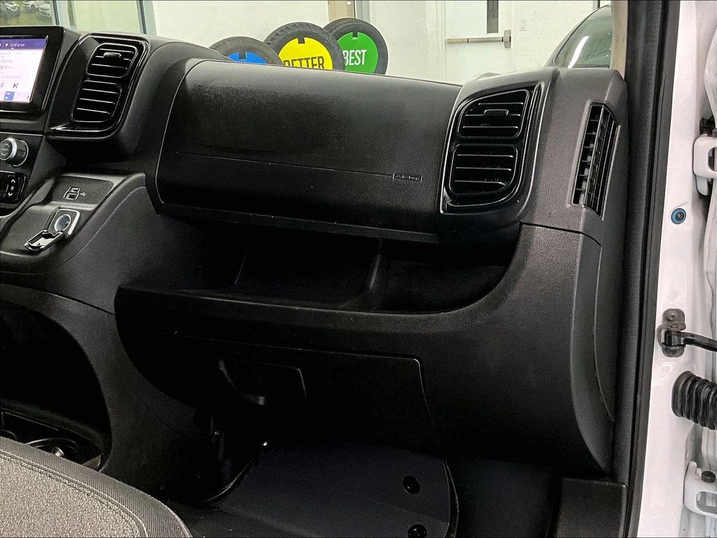 2025 Ram ProMaster 2500 — photo 13