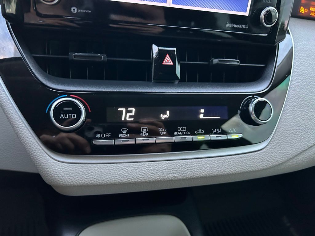 Thumbnail: 2022 Toyota Corolla - 24