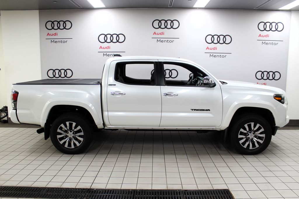 Thumbnail: 2022 Toyota Tacoma - 7