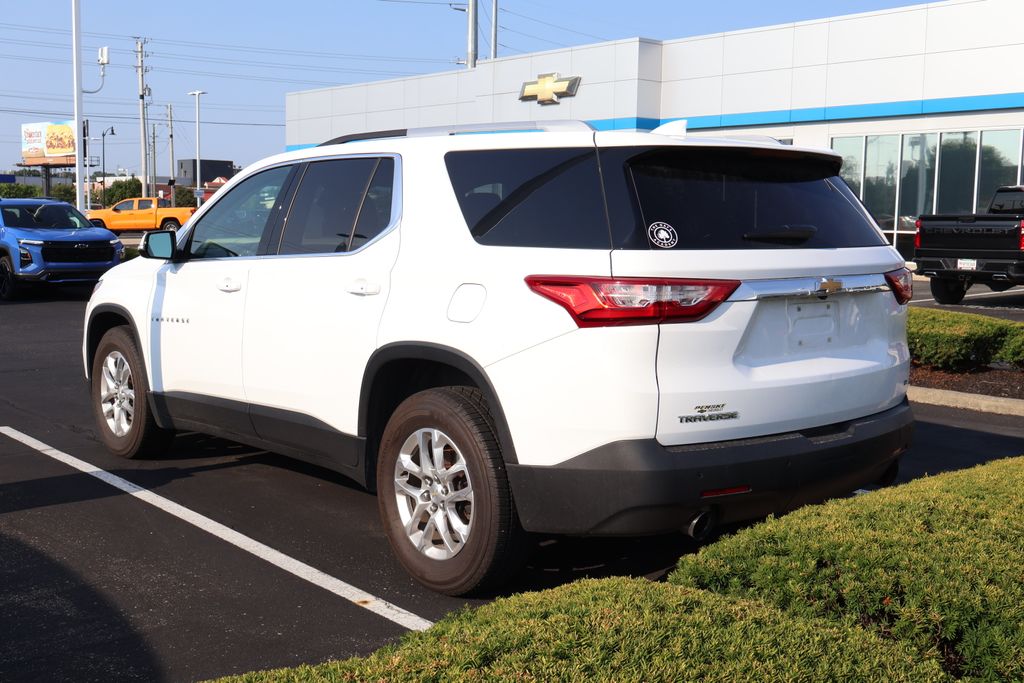 Thumbnail: 2018 Chevrolet Traverse - 11