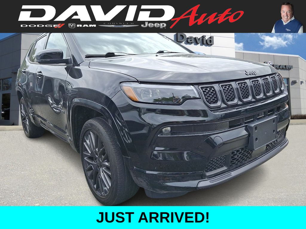 Diamond Black Crystal Pearlcoat 2023 Jeep Compass High Altitude 4WD SUV / Crossover Four-Wheel Drive 8-Speed Automatic