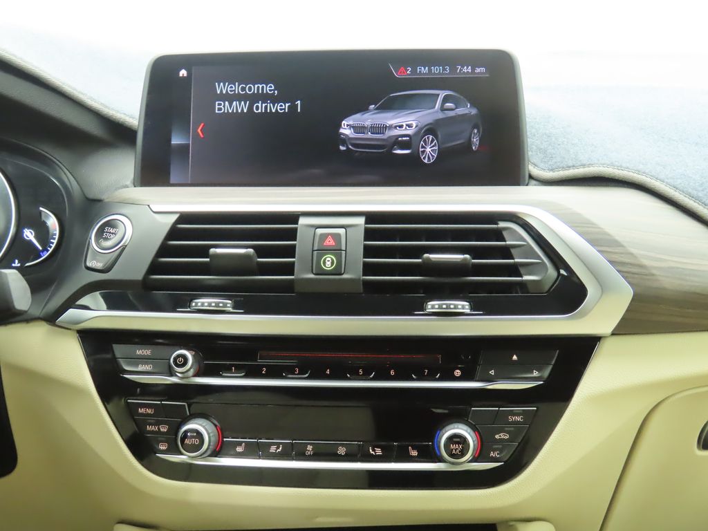 Thumbnail: 2019 BMW X4 - 14