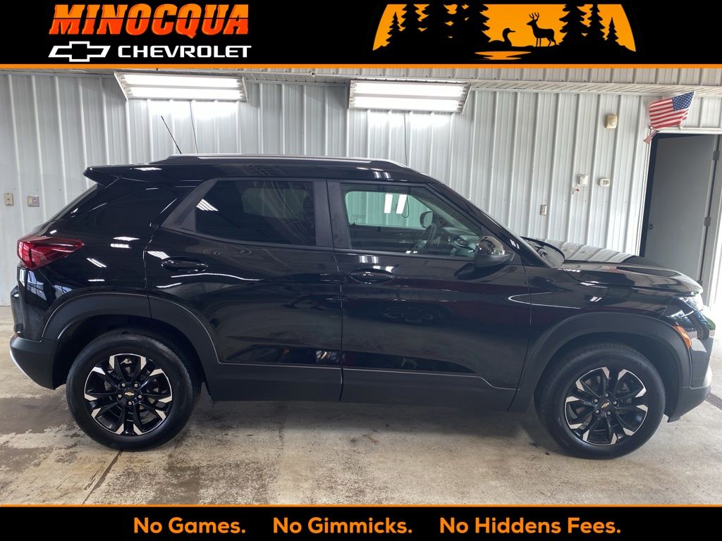 Mosaic Black Metallic 2023 Chevrolet Trailblazer LT AWD SUV / Crossover Four-Wheel Drive 9-Speed Automatic