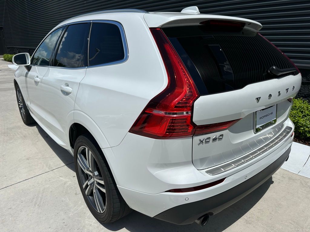 Thumbnail: 2021 Volvo XC60 - 3