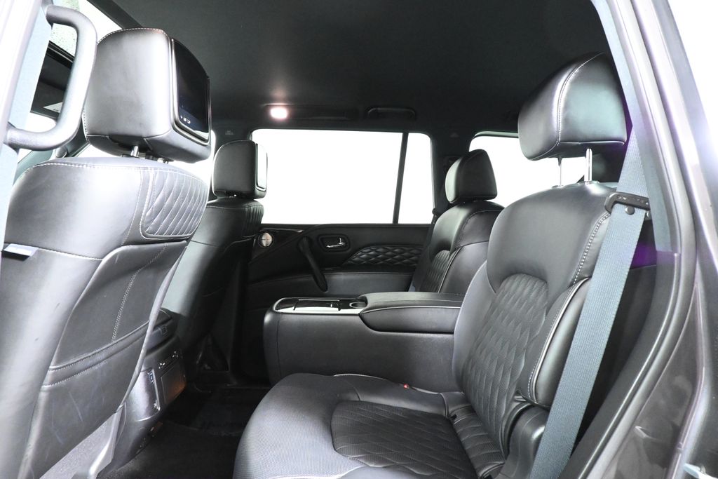 2023 INFINITI QX80 Sensory 31