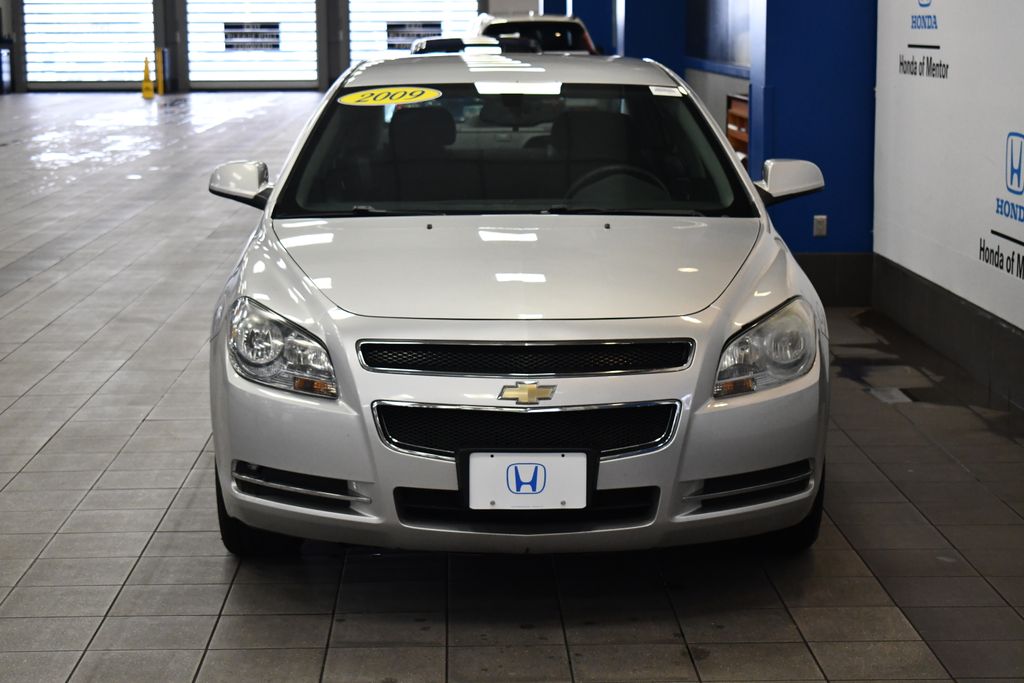 Thumbnail: 2009 Chevrolet Malibu - 9