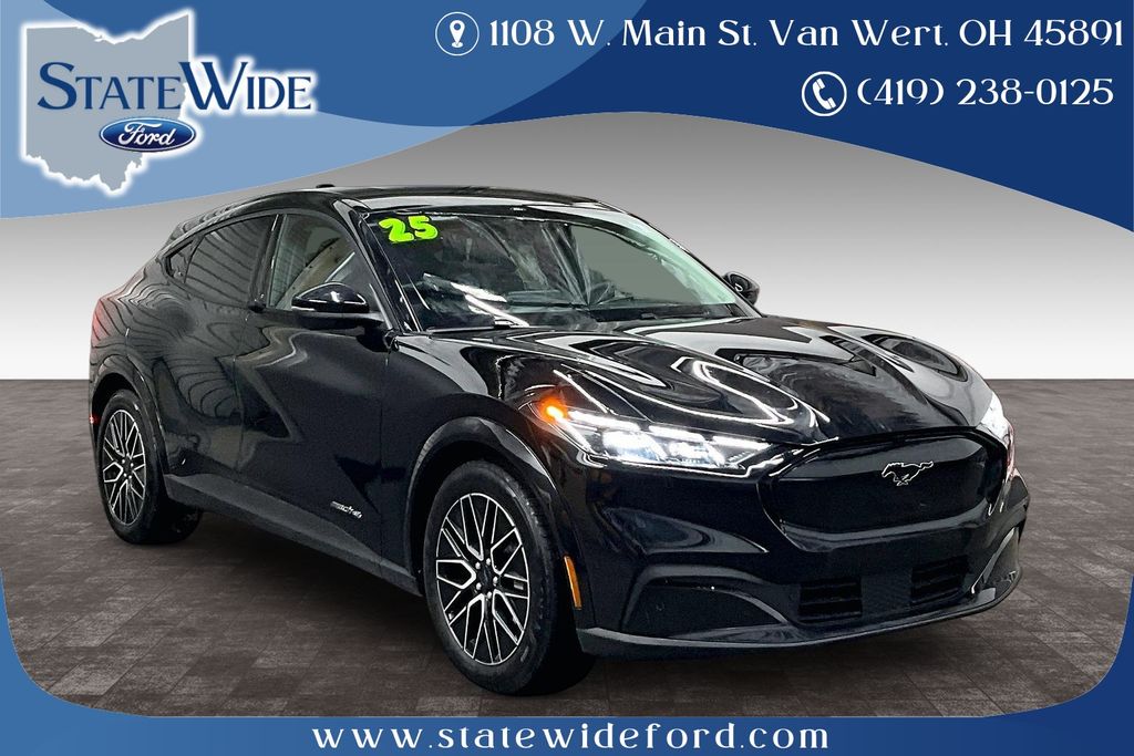 2025 Ford Mustang Mach-E Premium AWD