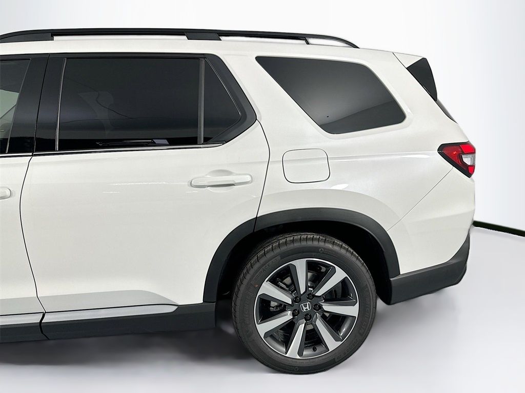 Used Car 2025 Honda Pilot  Touring For Sale Under $50,000 In Austin, Texas