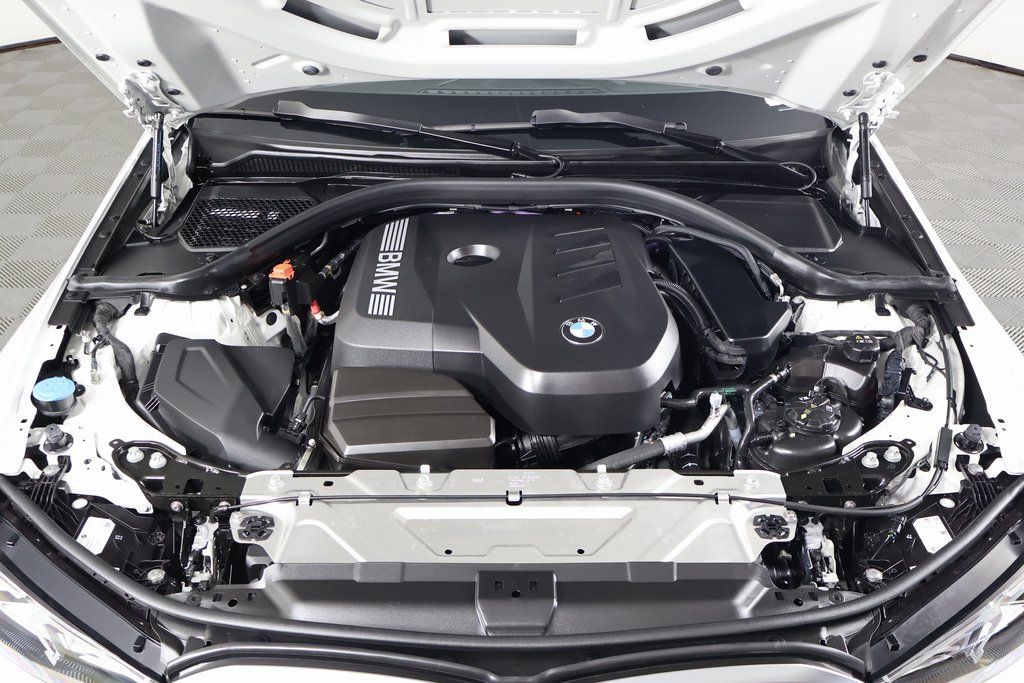 Thumbnail: 2026 BMW 3 Series - 15