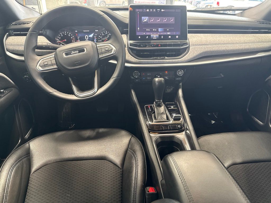 Used 2024 Black Jeep Latitude image 13