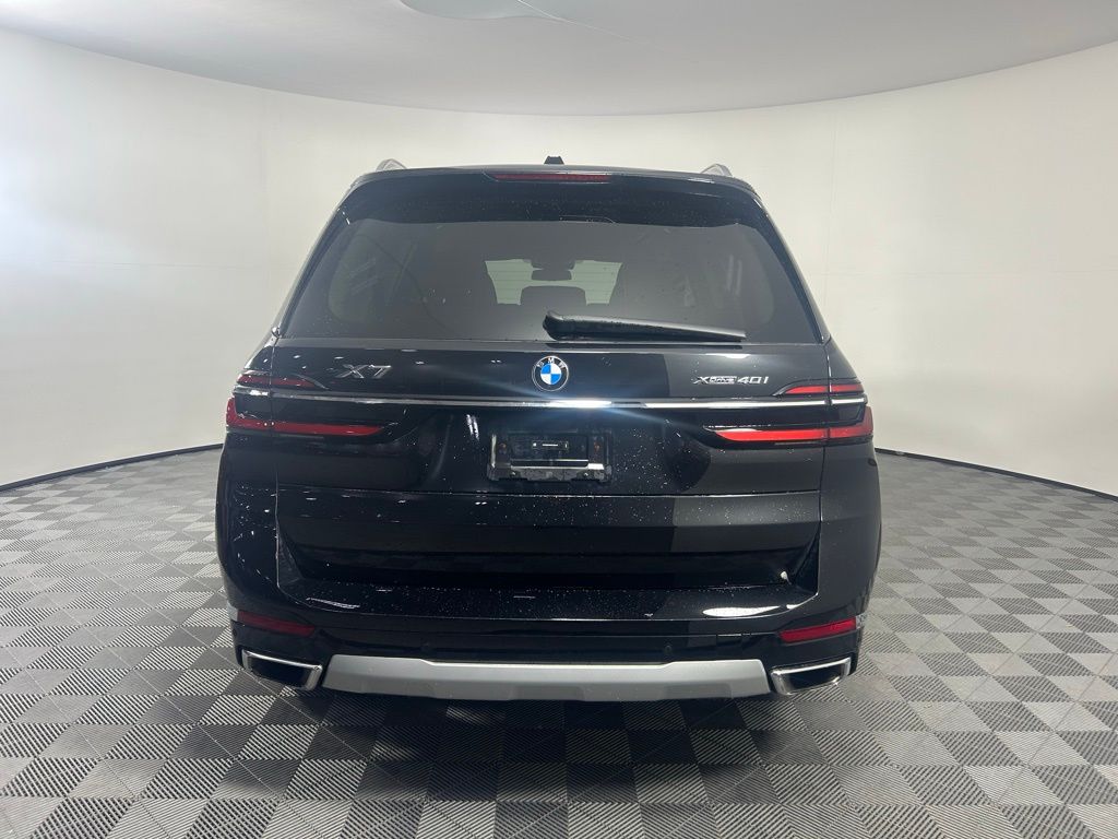 Thumbnail: 2024 BMW X7 - 6