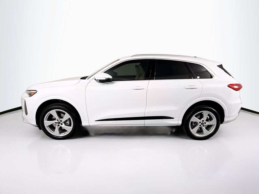 Thumbnail: 2026 Audi Q5 - 8