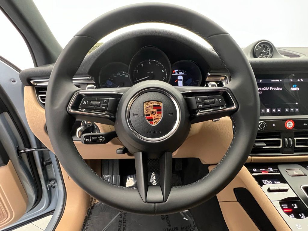 Thumbnail: 2026 Porsche Macan - 27