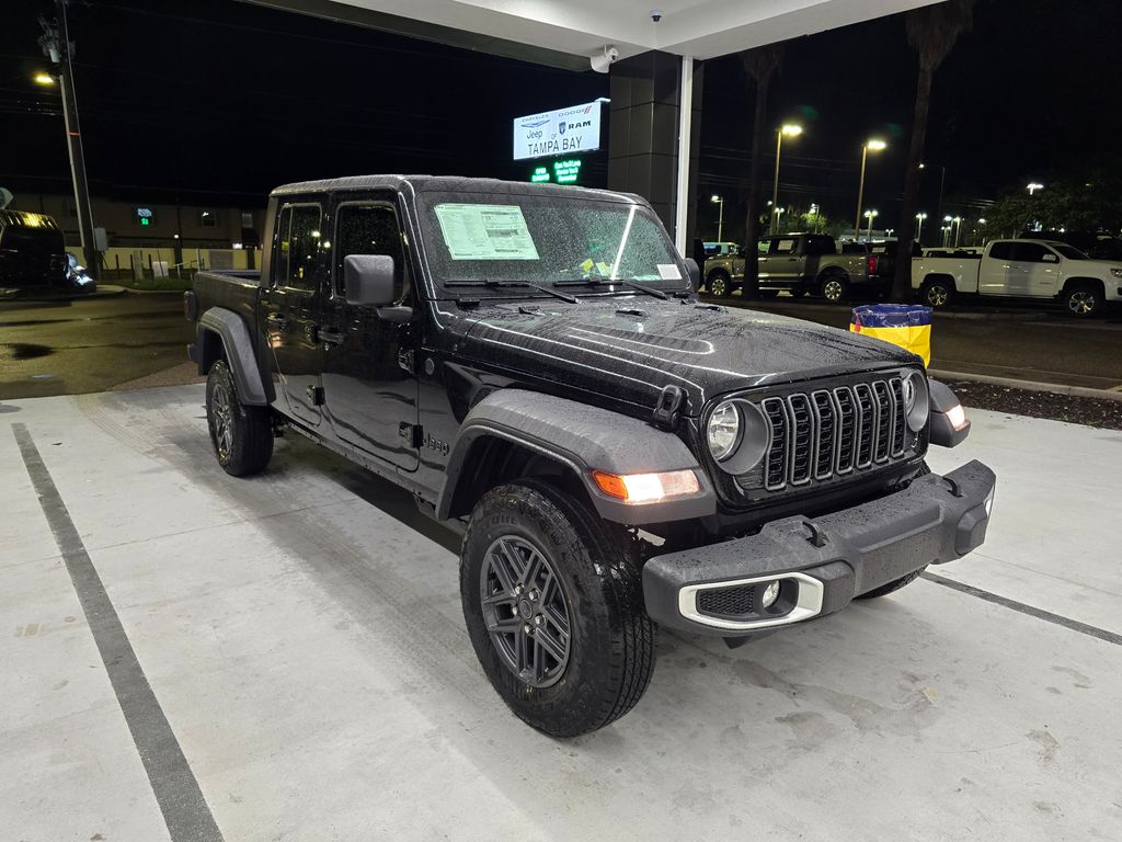 2026 Jeep Gladiator Sport