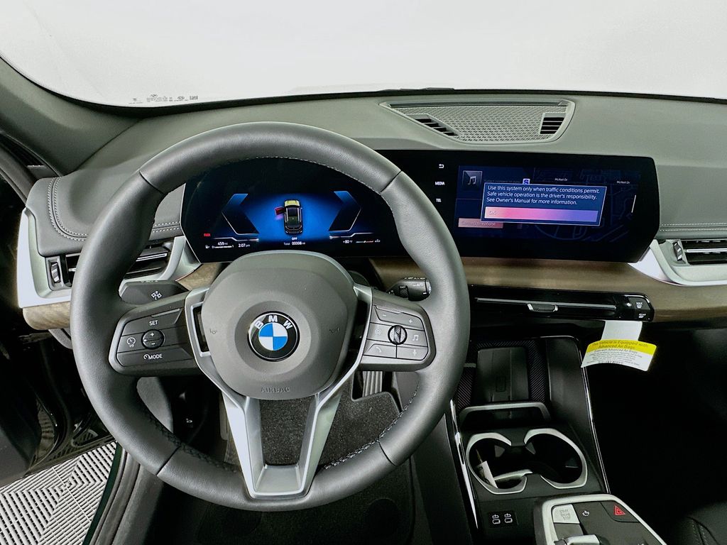 Thumbnail: 2025 BMW X1 - 10