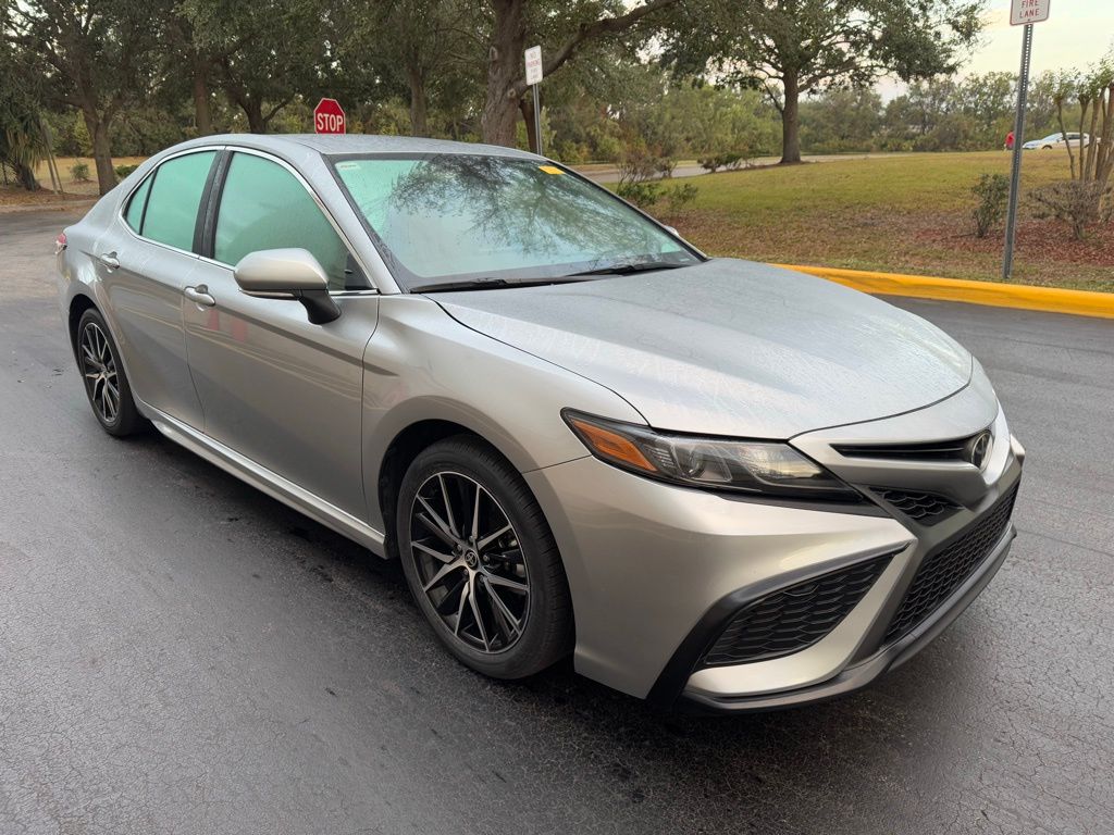 2023 Toyota Camry SE 7