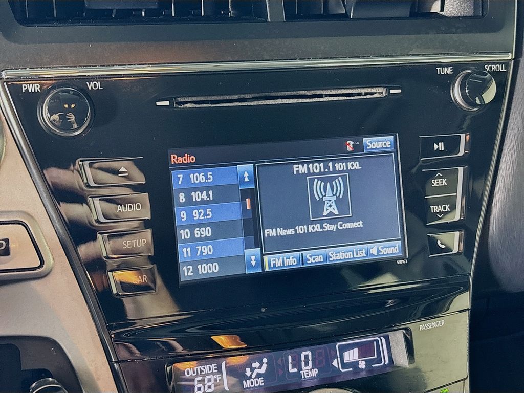 2017 Toyota Prius v Two