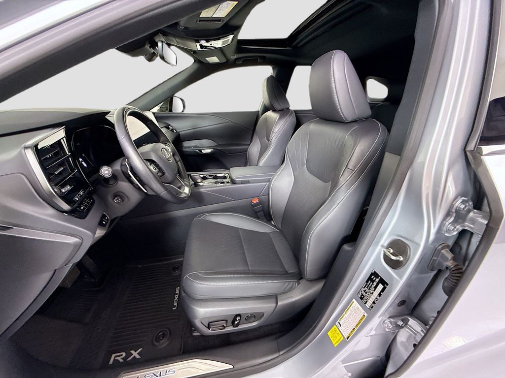 Thumbnail: 2025 Lexus RX - 19