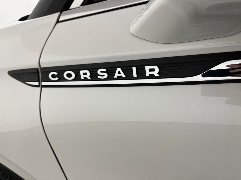 Thumbnail: 2022 Lincoln Corsair - 20