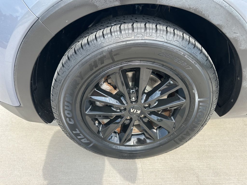 2020 Everlasting Silver Kia Sorento LX AWD SUV
