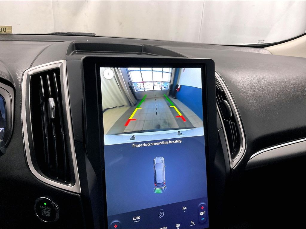 2022 Ford Edge — photo 19