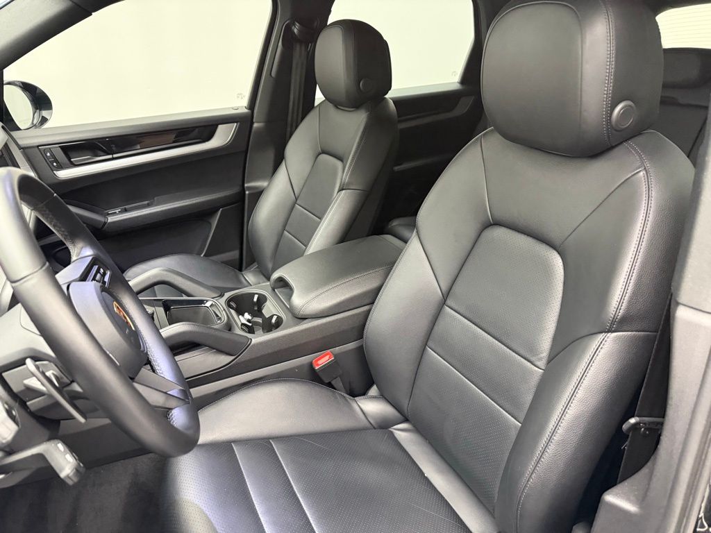 Thumbnail: 2024 Porsche Cayenne - 5