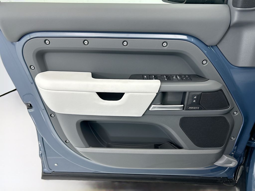 Thumbnail: 2026 Land Rover Defender - 23