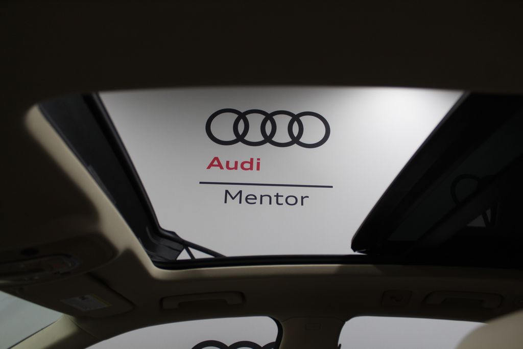 Thumbnail: 2022 Audi Q5 - 13