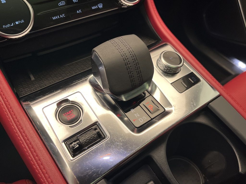 Thumbnail: 2021 Jaguar F-Pace - 20