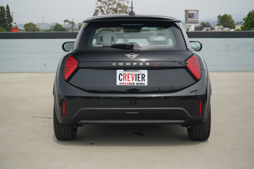 Thumbnail: 2026 MINI Cooper - 4