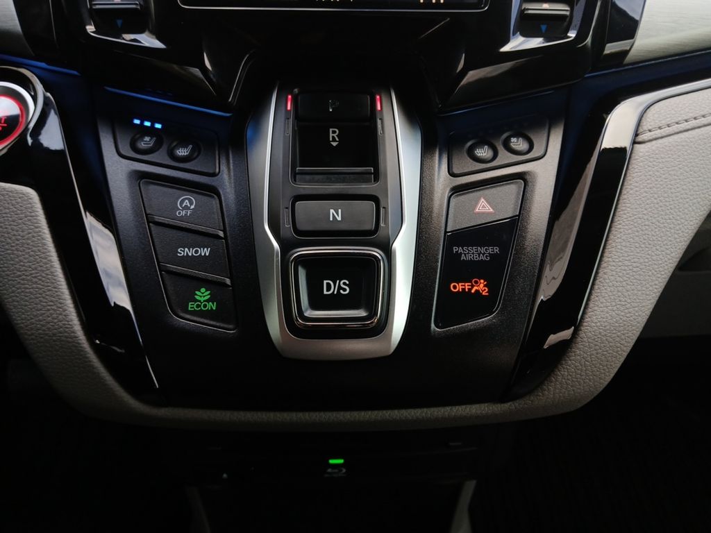 Used Car 2018 Honda Odyssey  Elite For Sale Under $20,000 In Austin, Texas