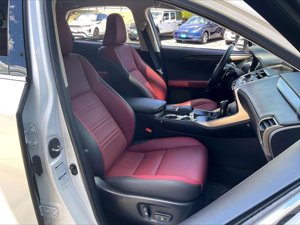 2021 Lexus NX — photo 11