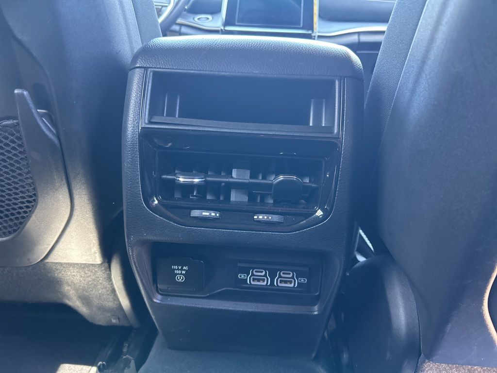 Used 2023 Jeep Grand Cherokee SUV