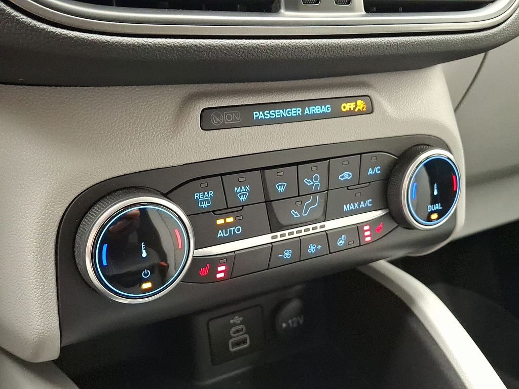 Thumbnail: 2024 Ford Escape - 16