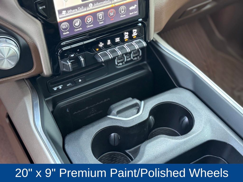 2019 Ram 1500 Laramie Crew Cab 4x4 5'7" Box