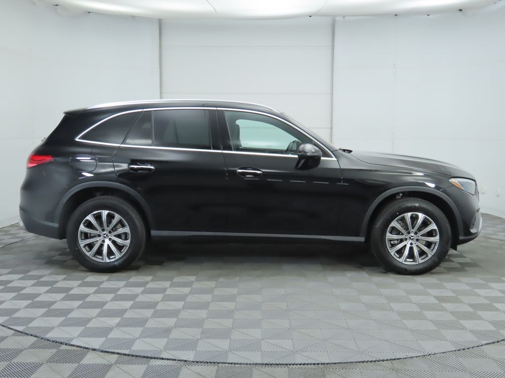 Thumbnail: 2025 Mercedes-Benz GLC - 4