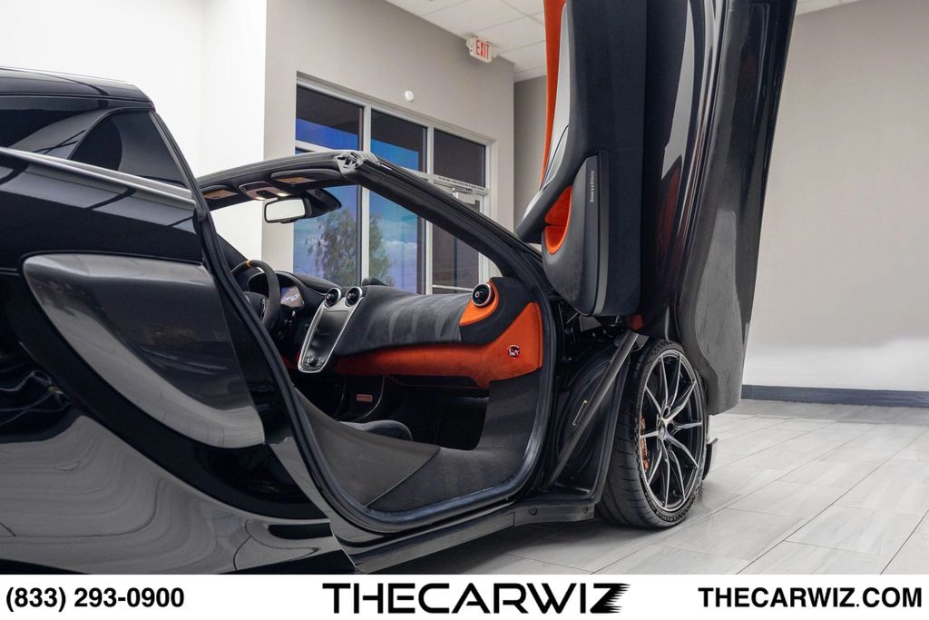 2020 McLaren 600LT