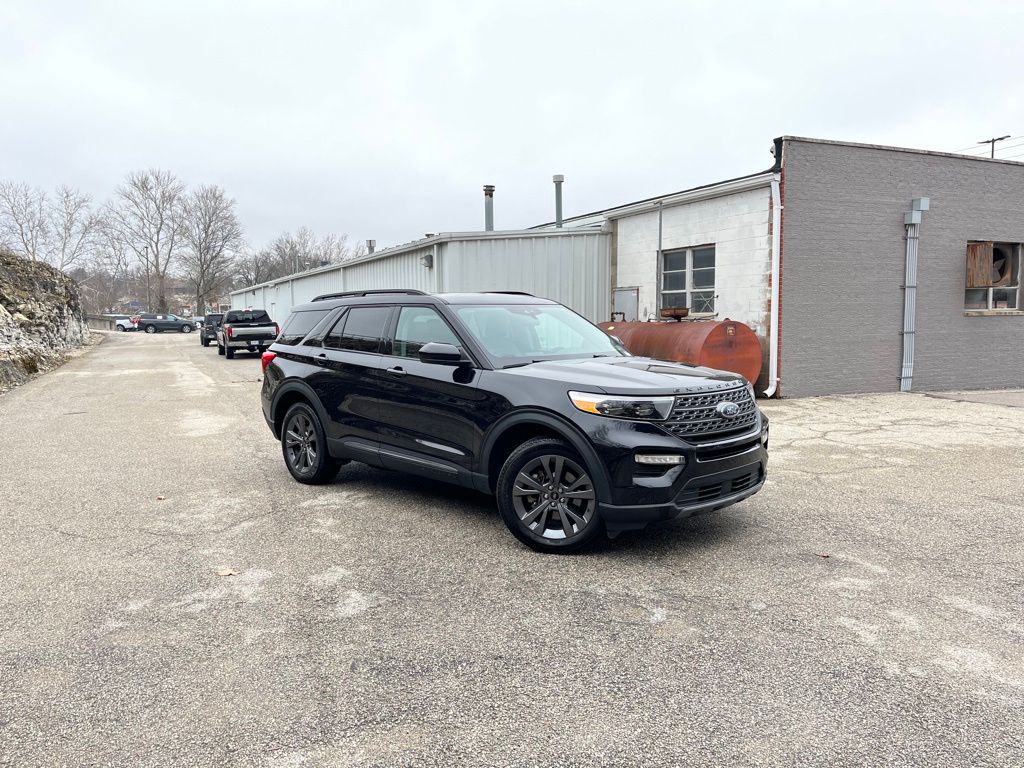 Agate Black Metallic 2023 Ford Explorer XLT AWD SUV / Crossover All-Wheel Drive Automatic