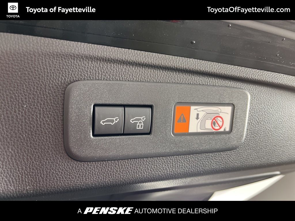 Thumbnail: 2026 Toyota Land Cruiser - 10