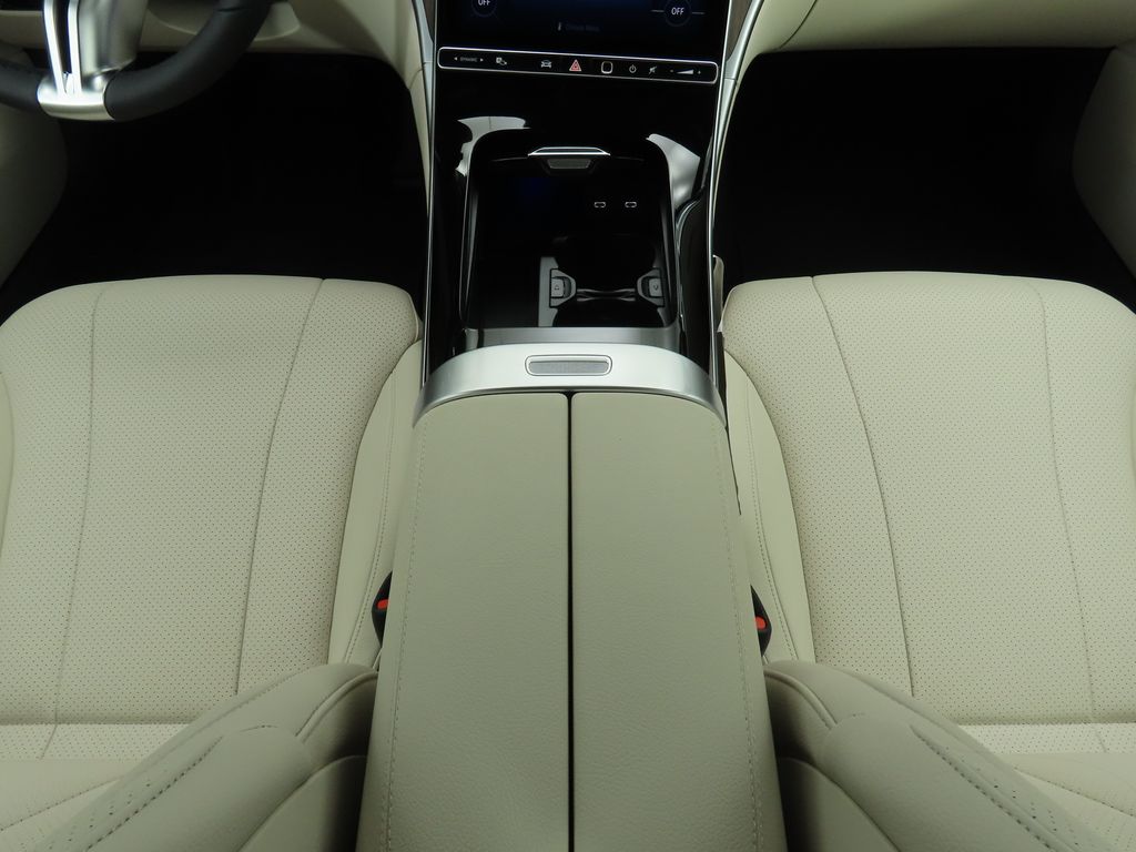 Thumbnail: 2026 Mercedes-Benz CLE - 16