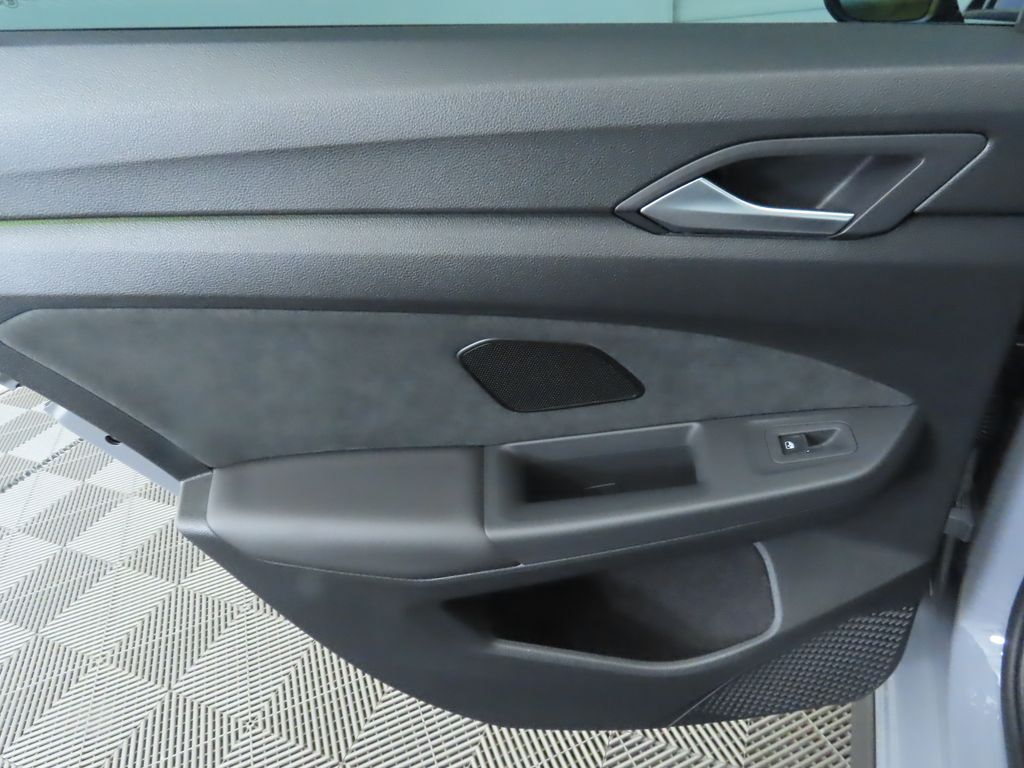 2024 Volkswagen Golf GTI SE 27