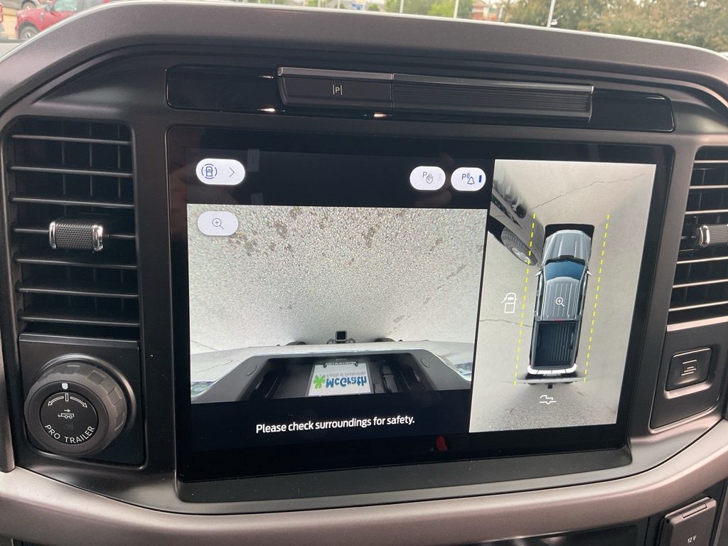 New 2025 Black Ford XLT image 17