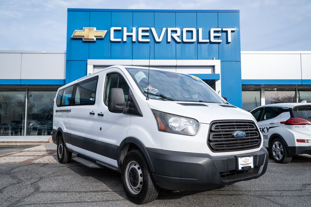 2017 Ford Transit Wagon XL's photo