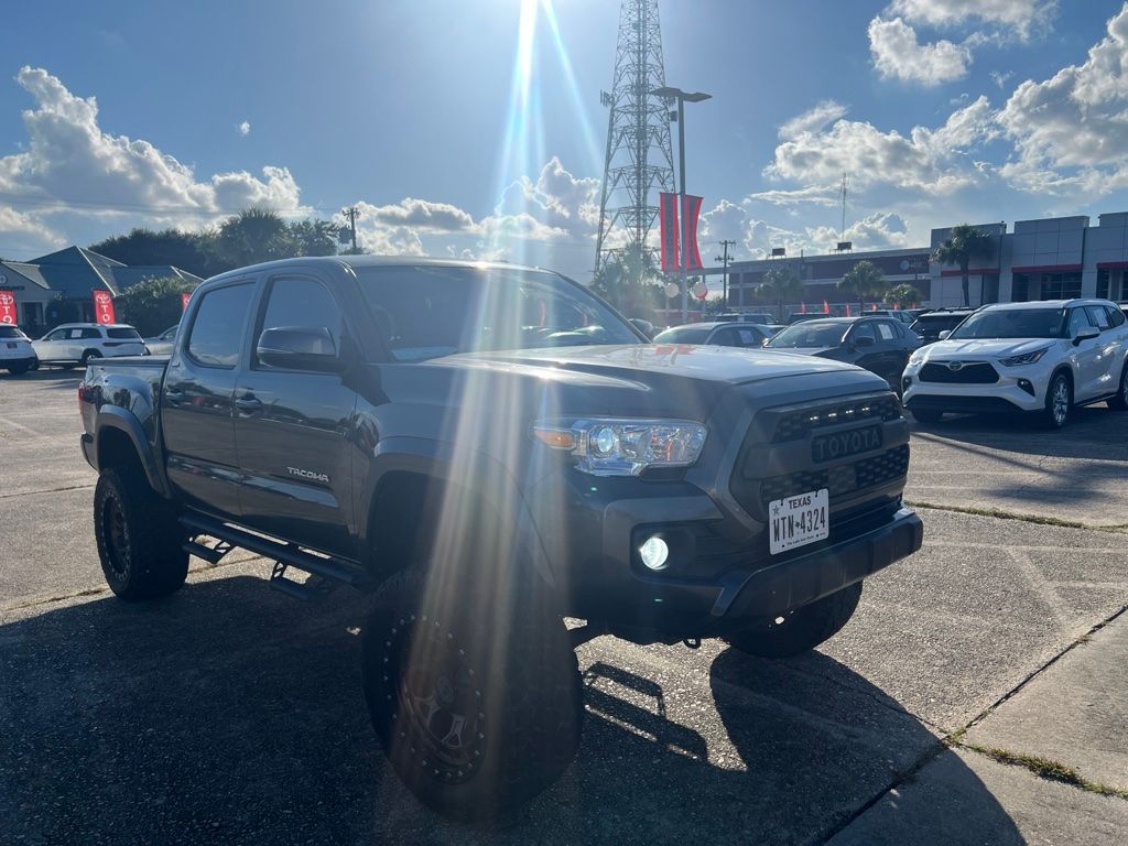 Magnetic Gray Metallic 2022 Toyota Tacoma SR5 V6 Double Cab RWD Pickup Truck 4X2 6-Speed Automatic