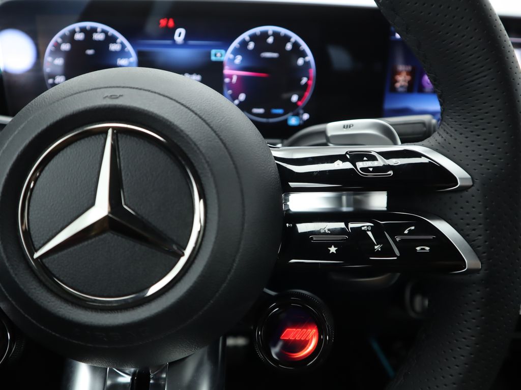 Thumbnail: 2025 Mercedes-Benz GLB - 12