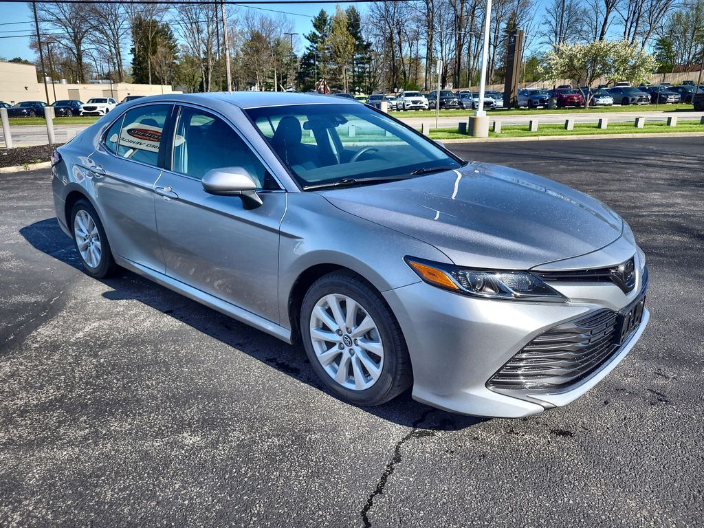 2018 Toyota Camry LE 2