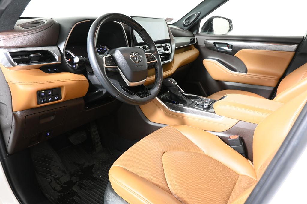 2022 Toyota Highlander Platinum 4